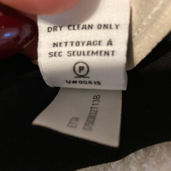 Women’s Diane vonFustenberg long sleeved top. Black and cream. Size 6 - Picture 7 of 7